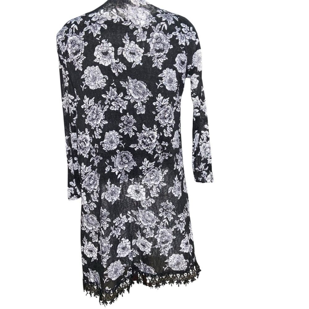 Women’s OneA Long Sweater Size Small Black/White Flowers - Picture 3 of 5